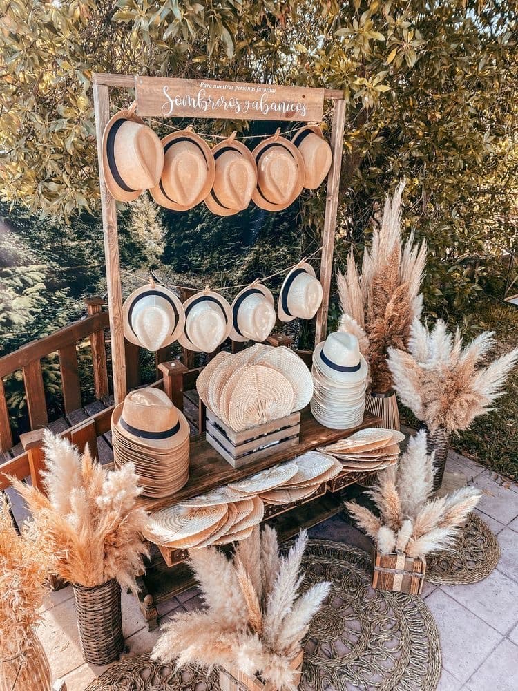 Stand de sombreros decorativo